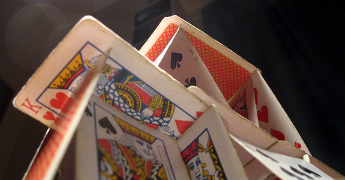 \"house-of-cards.jpg\"